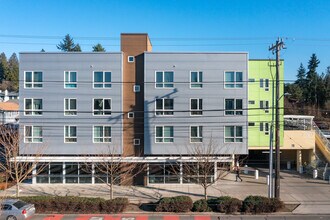 Emerald City Commons in Seattle, WA - Building Photo - Building Photo