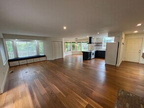 4303 Kingsway in Anacortes, WA - Building Photo - Building Photo
