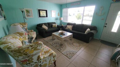 384 Euclid Ave in Daytona Beach, FL - Building Photo - Building Photo