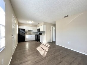 Raven at Park Place in Pinellas Park, FL - Foto de edificio - Building Photo