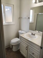 10393 S White Rock Rd in Rancho Cordova, CA - Building Photo - Building Photo