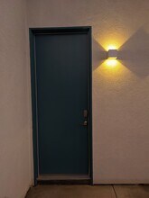 17051 Labrador St, Unit 2 in Northridge, CA - Building Photo - Building Photo