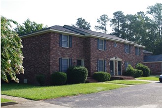 Engleside Apartments in Sumter, SC - Building Photo - Building Photo