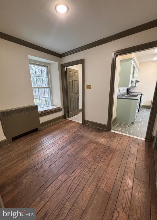 28 W Main St in Elverson, PA - Building Photo - Building Photo