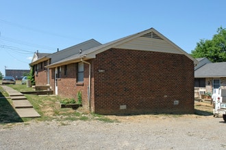 1107 Archer St in Nashville, TN - Foto de edificio - Building Photo