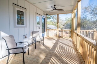 226 NE 46th St in Oak Island, NC - Building Photo - Building Photo