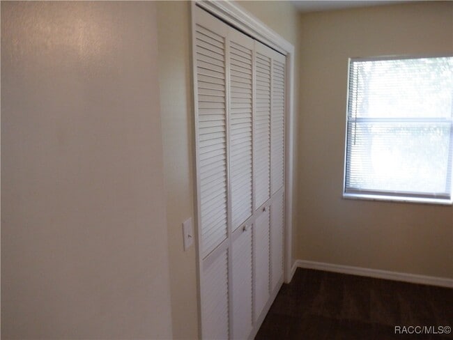 281 E Falconry Ct in Hernando, FL - Building Photo - Building Photo