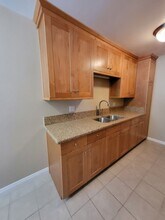 218-224 W. Olive St. in Inglewood, CA - Building Photo - Interior Photo