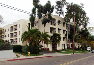 Parkridge Village Apartments in San Diego, CA - Foto de edificio - Other