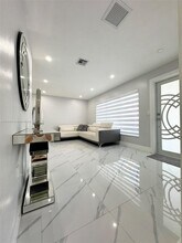 6174 W 14th Ave in Hialeah, FL - Building Photo - Building Photo