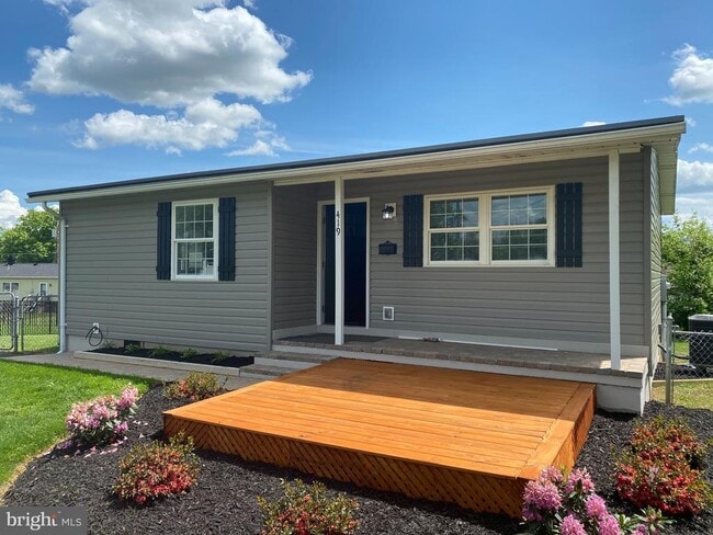 property at 419 Shenandoah Pl