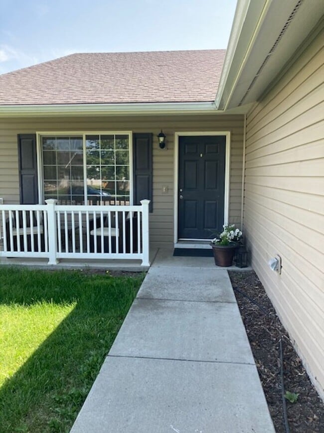 4816 W Lemonwood Ln in Post Falls, ID - Building Photo - Building Photo