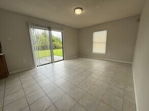 2396 Ainsworth Ave in Deltona, FL - Building Photo - Building Photo