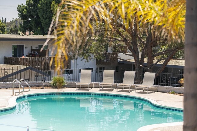 property at 1050 Meadow Lake Dr
