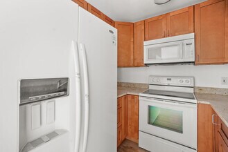 12054 Ellison Wilson Rd in North Palm Beach, FL - Building Photo - Building Photo