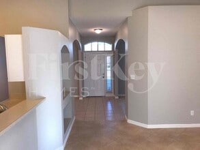 1550 Golfside Village Blvd, Unit 1116 in Apopka, FL - Foto de edificio - Building Photo