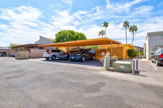 7850 E Glenrosa Ave in Scottsdale, AZ - Building Photo - Building Photo
