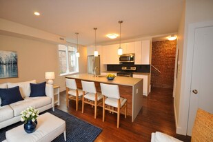 20 Sussex St in Boston, MA - Building Photo