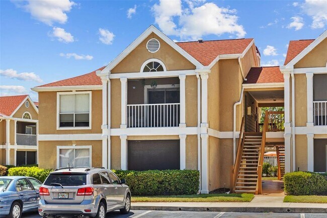 9481 Highland Oak Dr in Tampa, FL - Building Photo - Building Photo