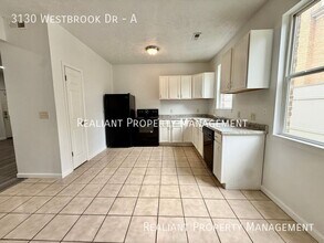 3130 Westbrook Dr in Cincinnati, OH - Building Photo - Building Photo