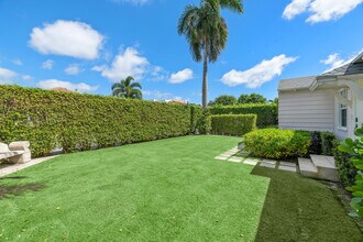 312 Puritan Rd in West Palm Beach, FL - Foto de edificio - Building Photo