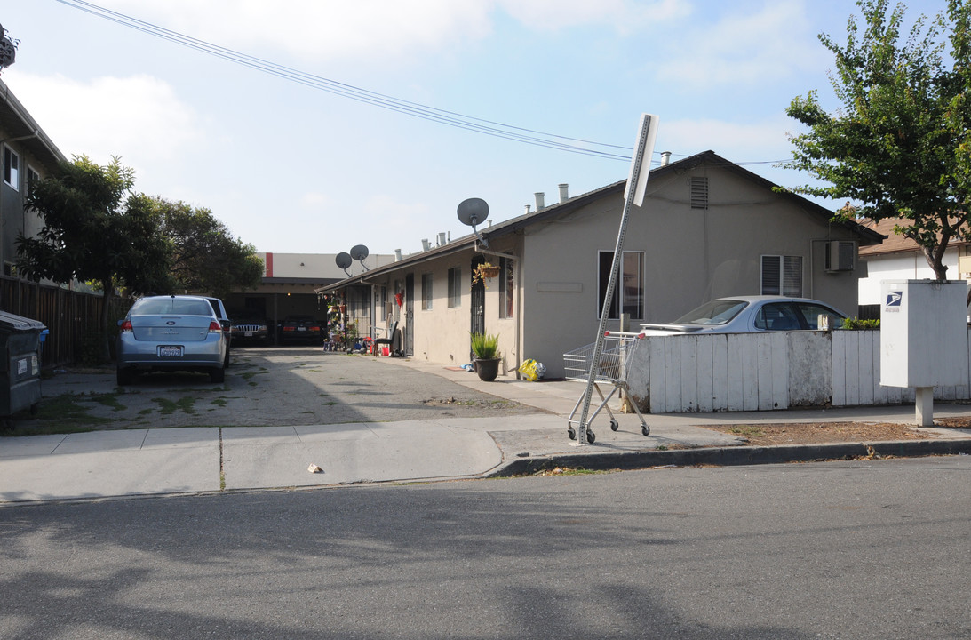 1022-1024 De Giulio Avenue in Santa Clara, CA - Building Photo