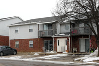 Seven Oaks Apartments in Henderson, KY - Foto de edificio - Building Photo