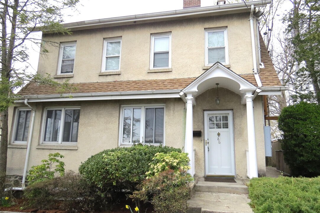 86 Prospect St in Port Chester, NY - Building Photo