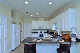 1900 Sussex Ct, Unit 400-0410 in Albany, GA - Foto de edificio - Building Photo