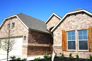 707 Broken Bow Ln in Cleburne, TX - Building Photo