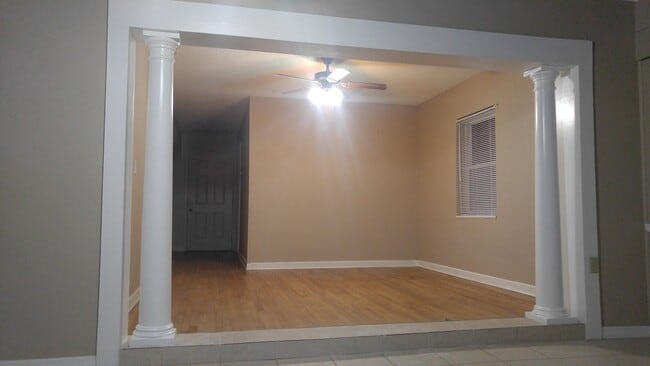 455 39th Ave N, Unit #5 in St. Petersburg, FL - Foto de edificio - Building Photo