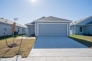 407 Shearwater Avenue in Princeton, TX - Building Photo