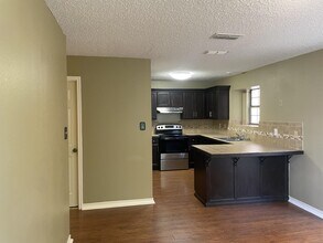 101 Martingale in Laredo, TX - Building Photo - Building Photo