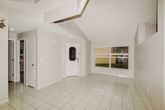 1446 Pon Pon Ct in Orlando, FL - Foto de edificio - Building Photo