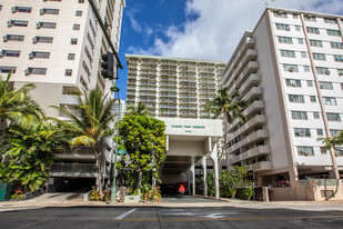 2440 Kuhio Ave