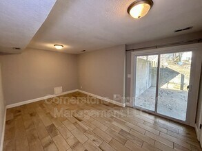 1024 Jana Dr in Lawrence, KS - Building Photo - Building Photo