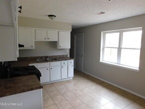 5431 Nail Rd in Horn Lake, MS - Foto de edificio - Building Photo