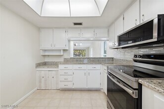 5500 Rattlesnake Hammock Rd in Naples, FL - Building Photo - Building Photo