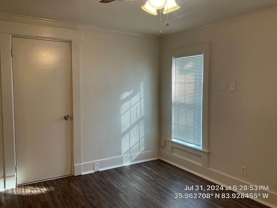 203 12th St-Unit -00203T-3 in Knoxville, TN - Building Photo