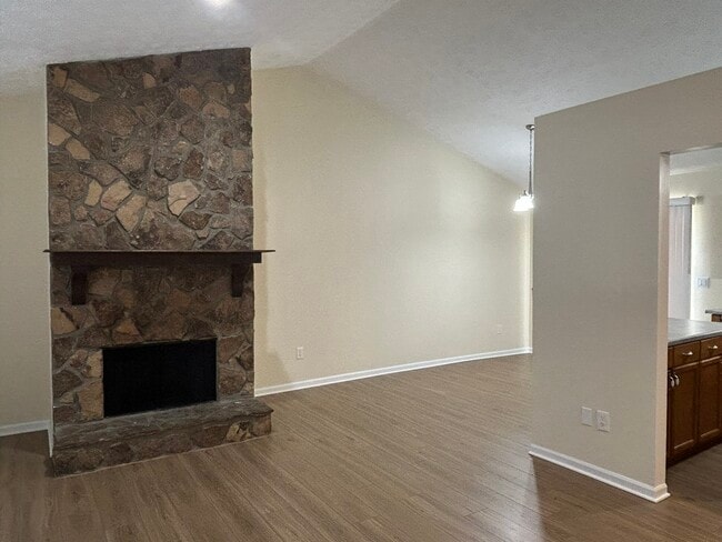 property at 5538 Summer Ln