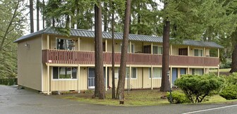 403 43rd Ave SW in Puyallup, WA - Building Photo
