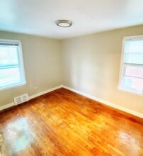 18662 Sunset St in Detroit, MI - Building Photo - Building Photo