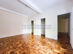 525-527 Riverdale Avenue in Yonkers, NY - Building Photo - Building Photo