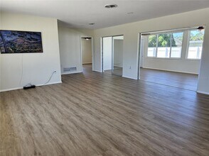 1500 Glendale Rd in Venice, FL - Building Photo - Building Photo