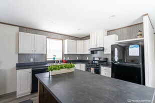 808 Stanley St in Logansport, IN - Building Photo