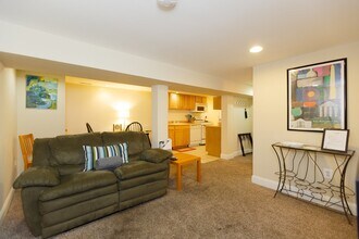 435 Manor Pl NW in Washington, DC - Building Photo - Building Photo