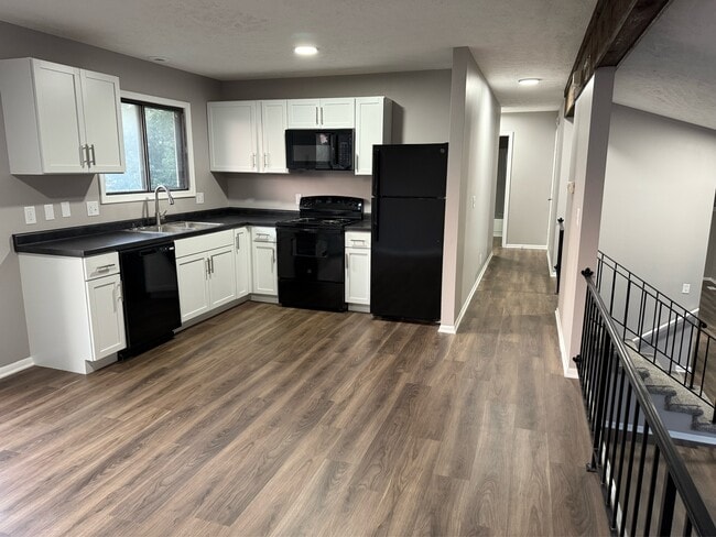 property at 6606 S 108th Terrace