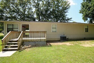 139 Ilamo Cir in Pell City, AL - Building Photo - Building Photo