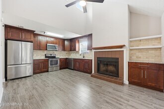 760 Plainfield Ave in Orange Park, FL - Building Photo - Building Photo