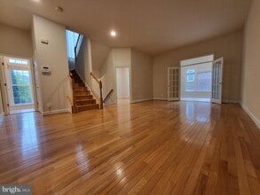 9280 Laurel Ridge Crossing Rd in Lorton, VA - Building Photo - Building Photo